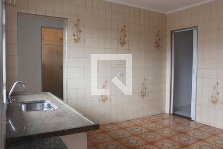 Casa à venda com 165m², 5 quartos e 1 vaga Casa à venda com 165m², 5 quartos e 1 vagaCozinha