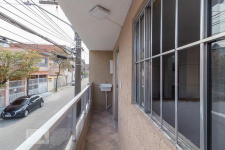 Casa à venda com 165m², 5 quartos e 1 vaga Casa à venda com 165m², 5 quartos e 1 vagaVaranda