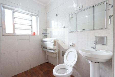 Casa à venda com 165m², 5 quartos e 1 vaga Casa à venda com 165m², 5 quartos e 1 vagaBanheiro