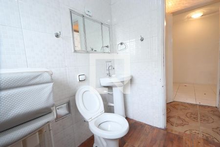 Casa à venda com 165m², 5 quartos e 1 vaga Casa à venda com 165m², 5 quartos e 1 vagaBanheiro