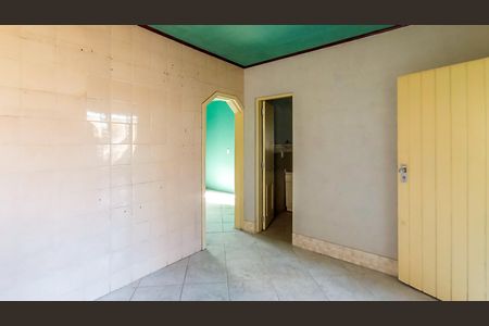 Casa à venda com 168m², 4 quartos e 2 vagas Casa à venda com 168m², 4 quartos e 2 vagasCozinha