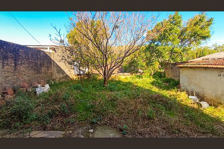 Casa à venda com 168m², 4 quartos e 2 vagas Casa à venda com 168m², 4 quartos e 2 vagasÁrea externa