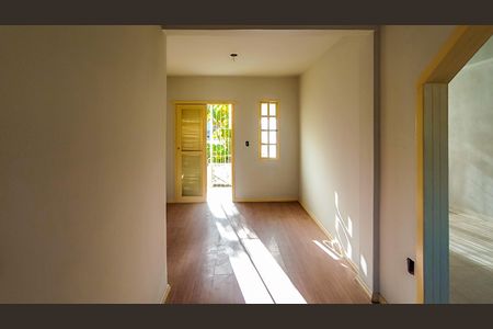 Casa à venda com 168m², 4 quartos e 2 vagas Casa à venda com 168m², 4 quartos e 2 vagasSala 2