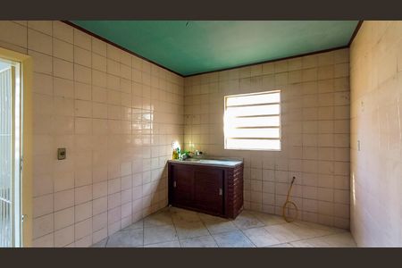 Casa à venda com 168m², 4 quartos e 2 vagas Casa à venda com 168m², 4 quartos e 2 vagasCozinha