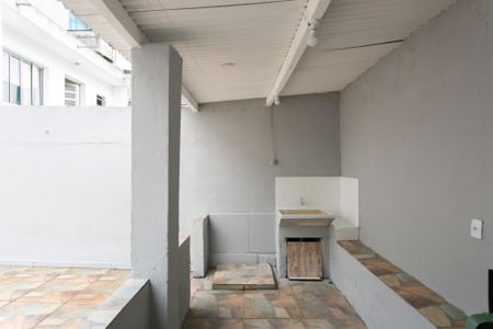 Casa para alugar com 125m², 2 quartos e 2 vagasÁrea de Serviço 