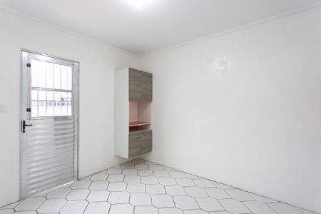 Casa para alugar com 125m², 2 quartos e 2 vagasCozinha 