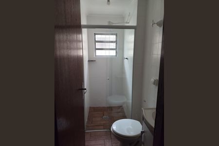 Banheiro de casa para alugar com 2 quartos, 125m² em Jardim das Oliveiras, São Paulo