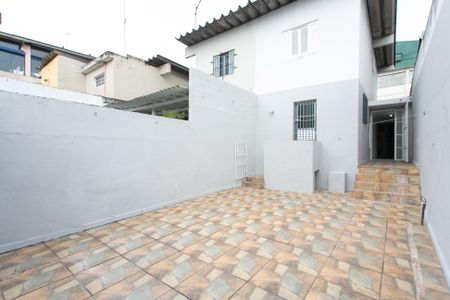 Casa para alugar com 125m², 2 quartos e 2 vagasÁrea Externa 