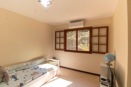 Casa de condomínio à venda com 230m², 4 quartos e 2 vagasQuarto 