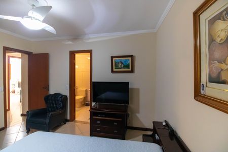 Casa de condomínio à venda com 230m², 4 quartos e 2 vagasSuíte 