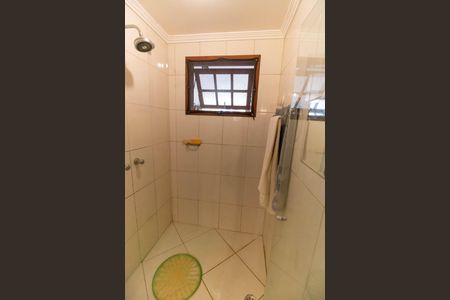 Casa de condomínio à venda com 230m², 4 quartos e 2 vagasBanheiro da Suíte 1