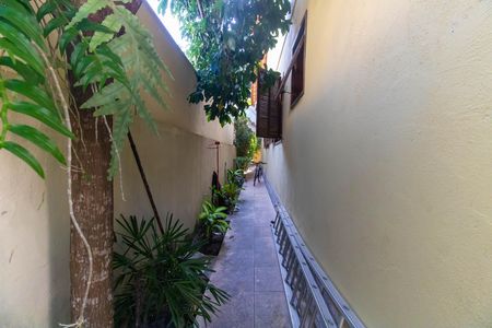 Casa de condomínio à venda com 230m², 4 quartos e 2 vagasÁrea externa