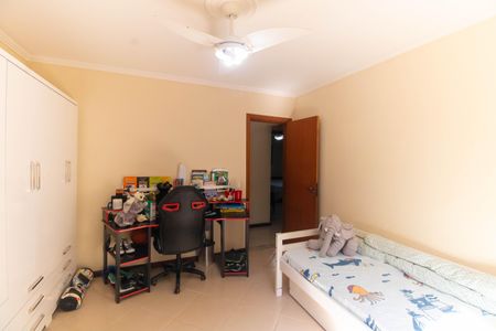 Casa de condomínio à venda com 230m², 4 quartos e 2 vagasQuarto 