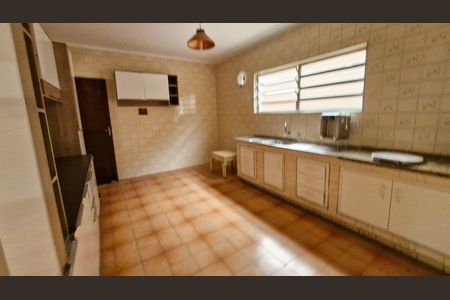 Casa para alugar com 140m², 4 quartos e 1 vagaCozinha 