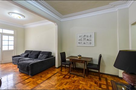 Apartamento à venda com 150m², 3 quartos e sem vaga Apartamento à venda com 150m², 3 quartos e sem vagaSala de TV