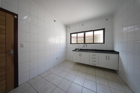 Casa para alugar com 100m², 2 quartos e 1 vagaCozinha