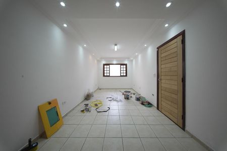 Casa para alugar com 100m², 2 quartos e 1 vagaSala