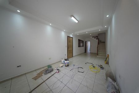 Casa para alugar com 100m², 2 quartos e 1 vagaSala