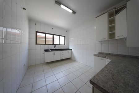 Casa para alugar com 100m², 2 quartos e 1 vagaCozinha