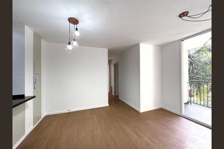 Sala de apartamento para alugar com 3 quartos, 70m² em Nossa Senhora do O, São Paulo