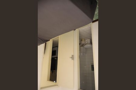 Casa de condomínio para alugar com 55m², 1 quarto e 1 vagaQuarto