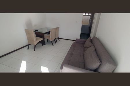 Casa de condomínio para alugar com 55m², 1 quarto e 1 vagaSala