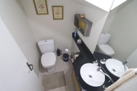 Casa de condomínio à venda com 72m², 2 quartos e 1 vagaLavabo