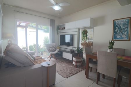 Casa de condomínio à venda com 72m², 2 quartos e 1 vagasala