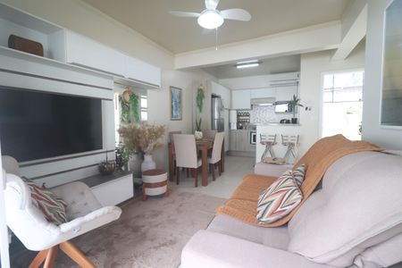 Casa de condomínio à venda com 72m², 2 quartos e 1 vagasala