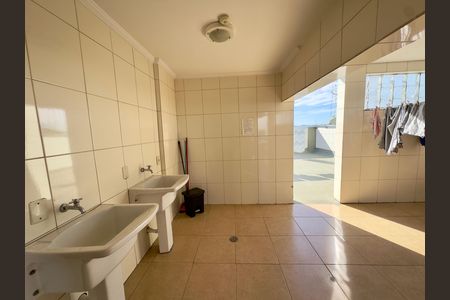 Apartamento para alugar com 70m², 3 quartos e 1 vaga Apartamento para alugar com 70m², 3 quartos e 1 vagaÁrea comum Lavanderia