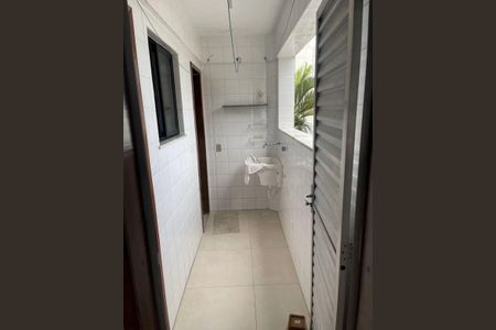 Área de serviço de apartamento para alugar com 2 quartos, 96m² em Itapuã, Salvador