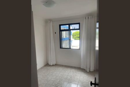 Quarto de apartamento para alugar com 2 quartos, 96m² em Itapuã, Salvador