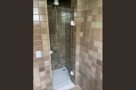 Banheiro de apartamento para alugar com 2 quartos, 96m² em Itapuã, Salvador