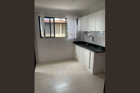 Cozinha de apartamento para alugar com 2 quartos, 96m² em Itapuã, Salvador