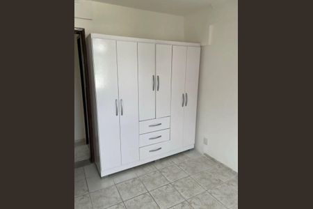 Quarto de apartamento para alugar com 2 quartos, 96m² em Itapuã, Salvador