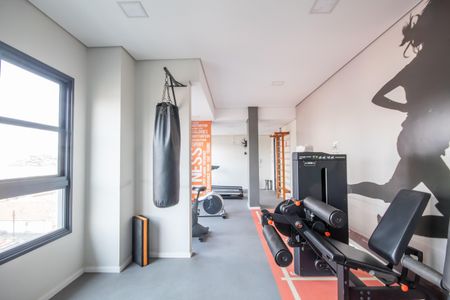 Apartamento para alugar com 48m², 2 quartos e 1 vaga Apartamento para alugar com 48m², 2 quartos e 1 vagaÁrea comum - Academia
