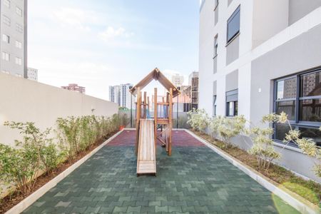 Apartamento para alugar com 48m², 2 quartos e 1 vaga Apartamento para alugar com 48m², 2 quartos e 1 vagaÁrea comum - Playground
