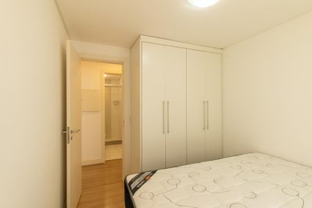 Quarto 1 de apartamento para alugar com 2 quartos, 90m² em Água Verde, Curitiba