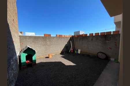 Casa para alugar com 55m², 2 quartos e 1 vaga