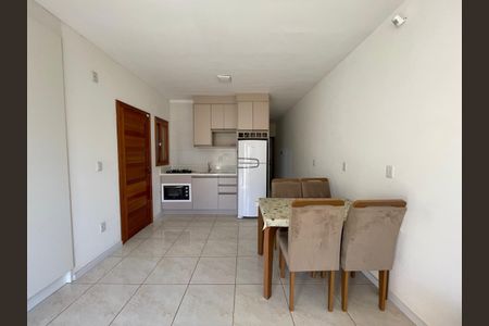 Casa para alugar com 55m², 2 quartos e 1 vaga