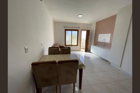 Casa para alugar com 55m², 2 quartos e 1 vaga