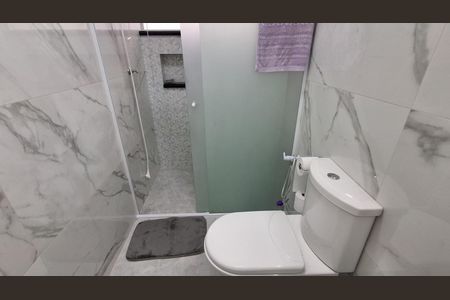 Casa à venda com 134m², 3 quartos e 3 vagas Casa à venda com 134m², 3 quartos e 3 vagasBanheiro Social