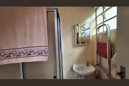 Casa à venda com 134m², 3 quartos e 3 vagas Casa à venda com 134m², 3 quartos e 3 vagasBanheiro Social 2