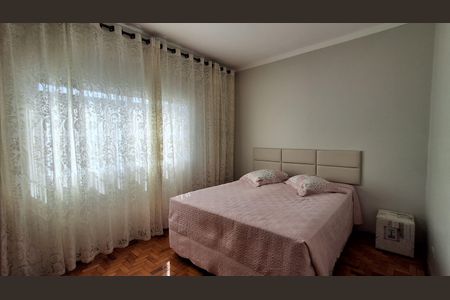 Casa à venda com 134m², 3 quartos e 3 vagas Casa à venda com 134m², 3 quartos e 3 vagasQuarto 2