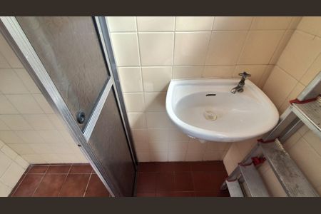 Casa à venda com 134m², 3 quartos e 3 vagas Casa à venda com 134m², 3 quartos e 3 vagasBanheiro Social 2