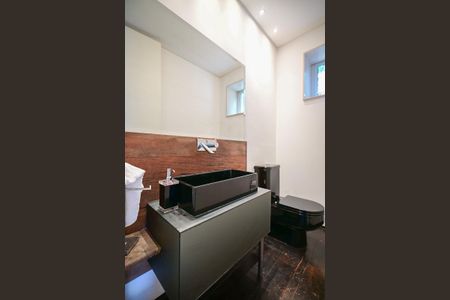 Casa de condomínio à venda com 800m², 4 quartos e 4 vagasLavabo 1