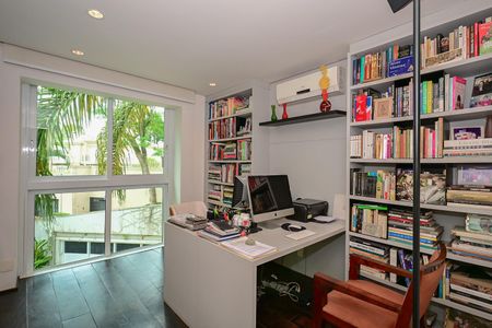 Casa de condomínio à venda com 800m², 4 quartos e 4 vagasSuíte 3