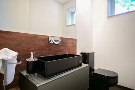 Lavabo 1 de casa de condomínio à venda com 4 quartos, 800m² em Jardim Vitoria Regia (zona Oeste), São Paulo