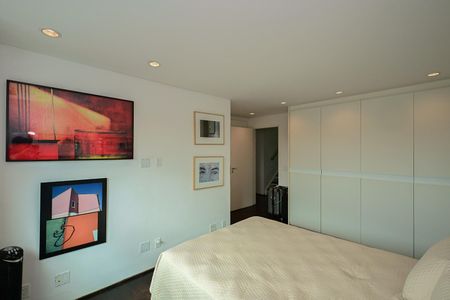 Casa de condomínio à venda com 800m², 4 quartos e 4 vagasSuíte 1