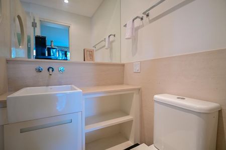 Casa de condomínio à venda com 800m², 4 quartos e 4 vagasBanheiro da Suíte  3